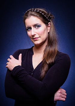 WWM December 2014 – Portraits in a Home Studio